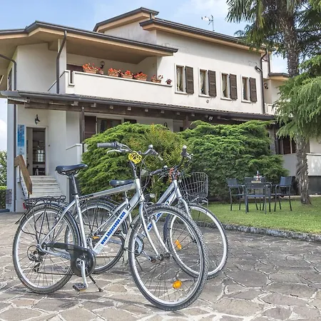 Oda ve Kahvaltı Relais Bb Pacengo